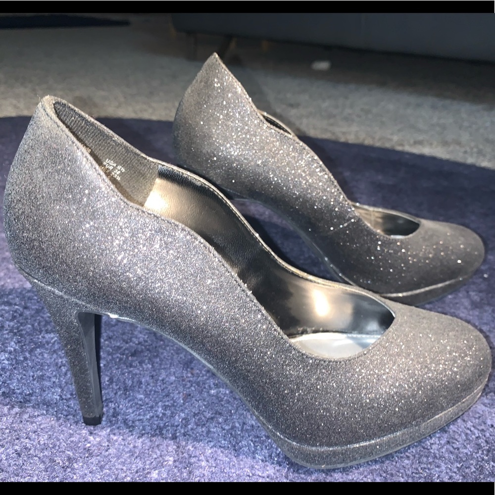 Womens Fioni Sparkly Black Scalloped PlatformHeels